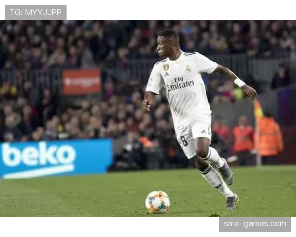 皇马新翼对决:维尼修斯速度与技巧挑战姆巴佩全能锋线 皇马新翼对决:维尼修斯速度与技巧挑战姆巴佩全能锋线