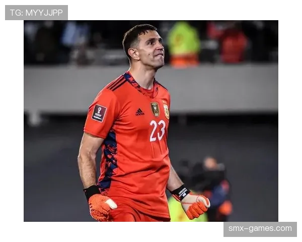 马丁内斯成功续约,球队战力再升级,为未来注入新活力 马丁内斯成功续约,球队战力再升级,为未来注入新活力